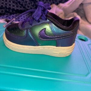 Toddler Nikes used like new size 4c